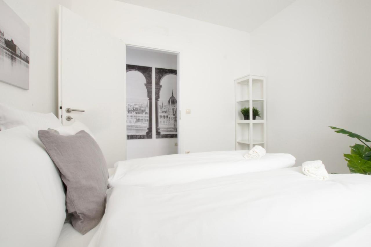 Penthouse Apartment By Hi5 -At The Top Of Budapest Luaran gambar