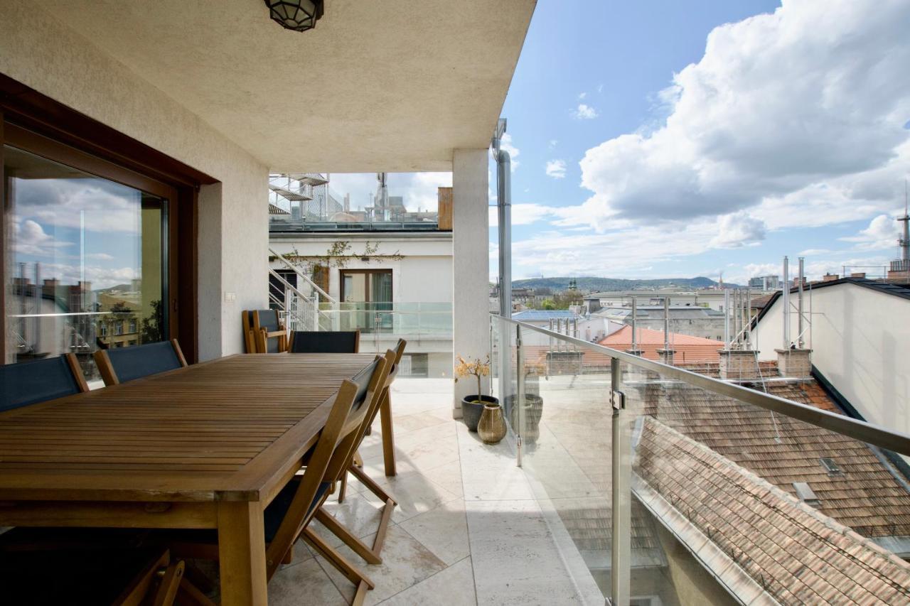 Penthouse Apartment By Hi5 -At The Top Of Budapest Luaran gambar